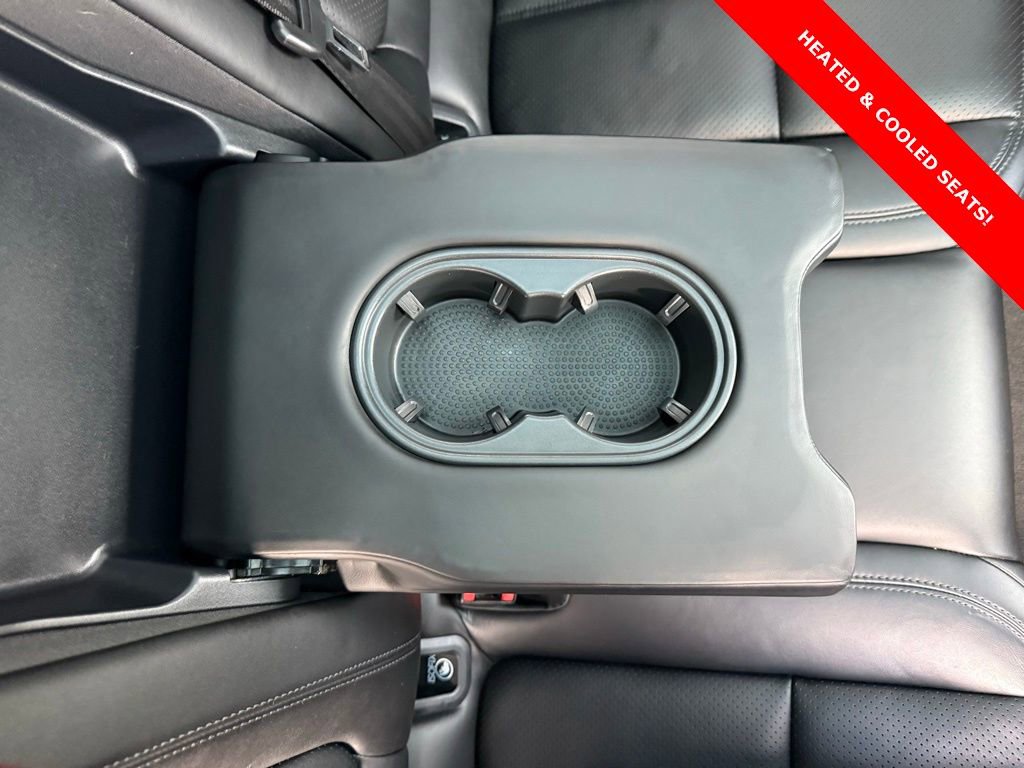 Used 2018 Porsche Macan Base image 17