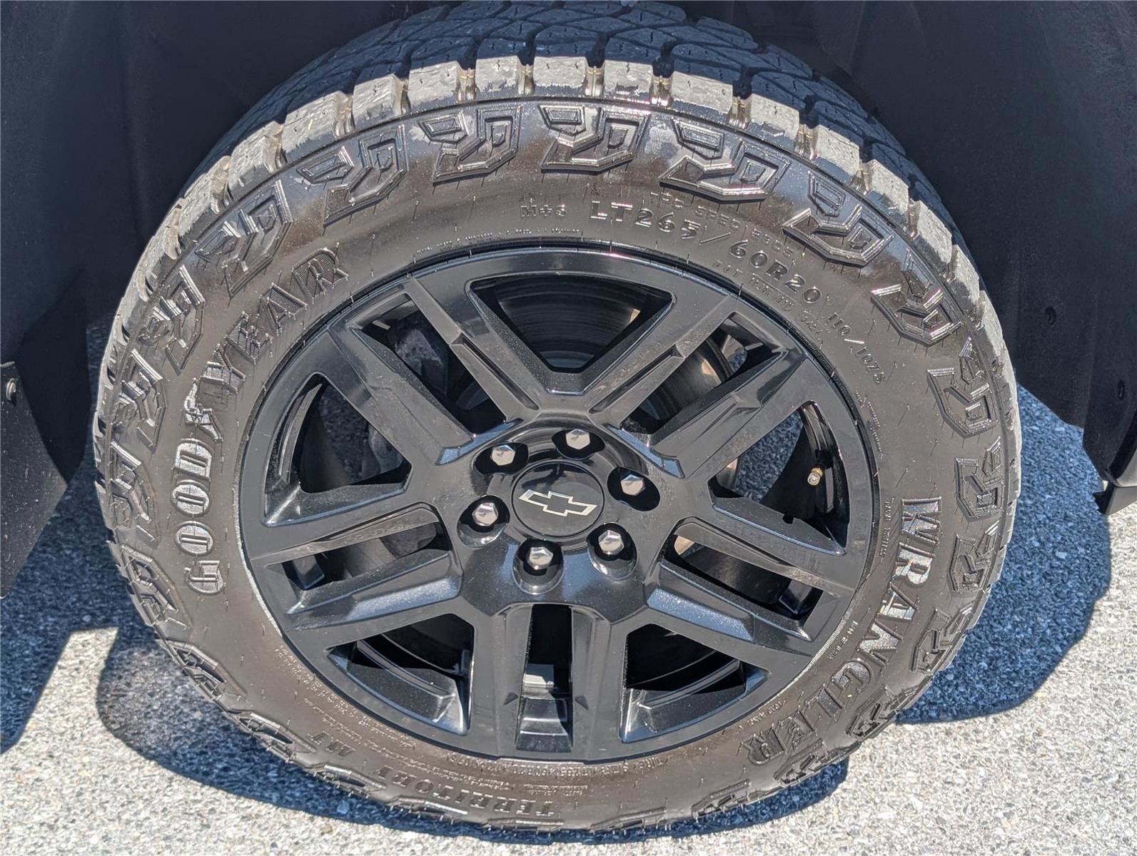 Used 2024 Chevrolet Silverado 1500 LT Trail Boss w/ LT Trail Boss Premium Package AWD/4WD image 12