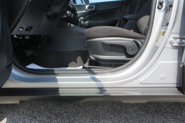 Used 2026 Hyundai Venue SEL FWD image 11