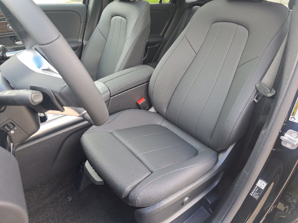 New 2026 Mercedes-Benz GLA 250 4MATIC image 24