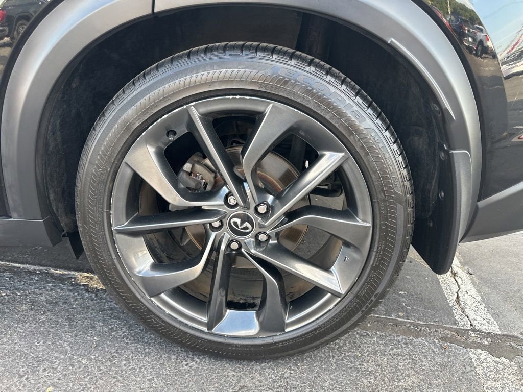 Used 2019 INFINITI QX50 Essential w/ Sensory Package image 30