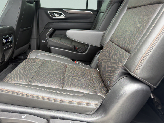 Used 2022 Chevrolet Suburban High Country RWD image 22