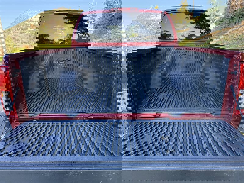 Used 2015 Nissan Frontier S image 9