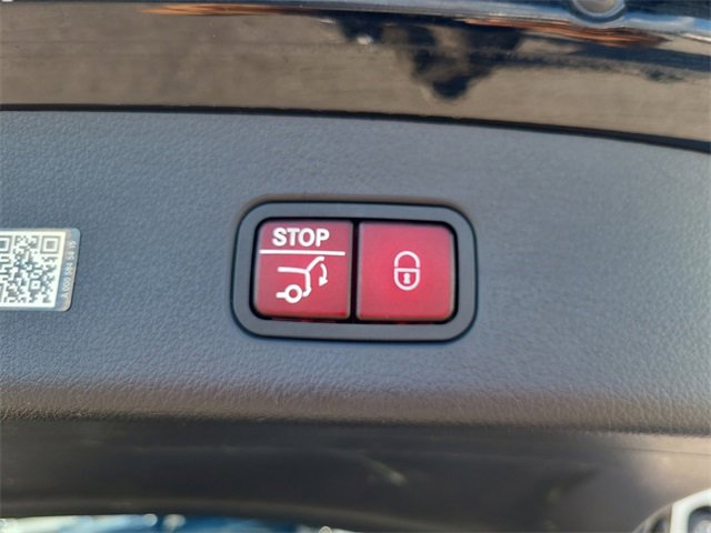 Used 2023 Mercedes-Benz GLC 300 4MATIC w/ Exclusive Trim Package image 13