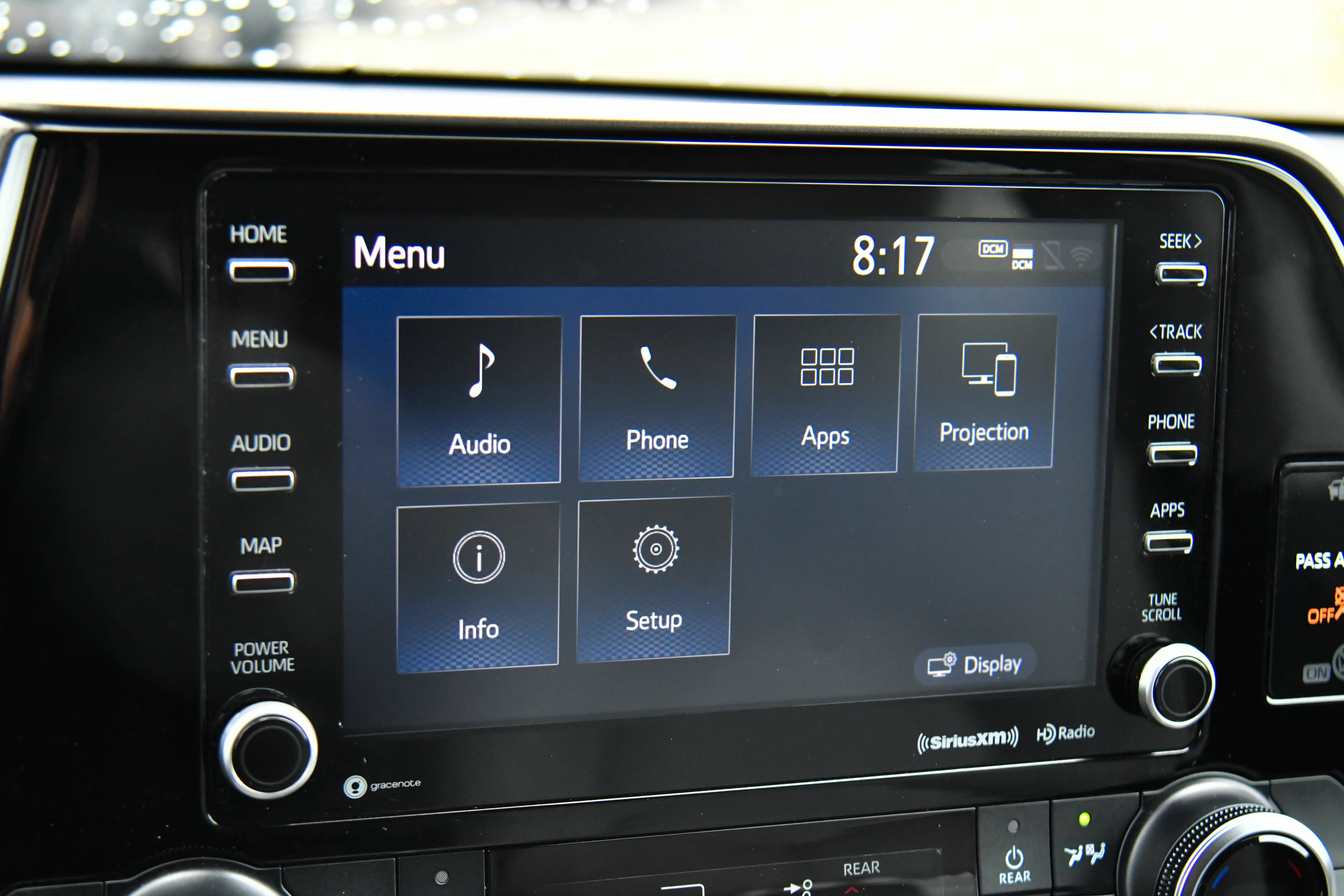 Used 2022 Toyota Highlander LE AWD/4WD image 21