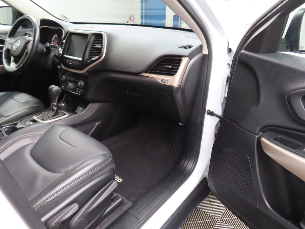 Used 2018 Jeep Cherokee Limited w/ High Altitude Package image 31