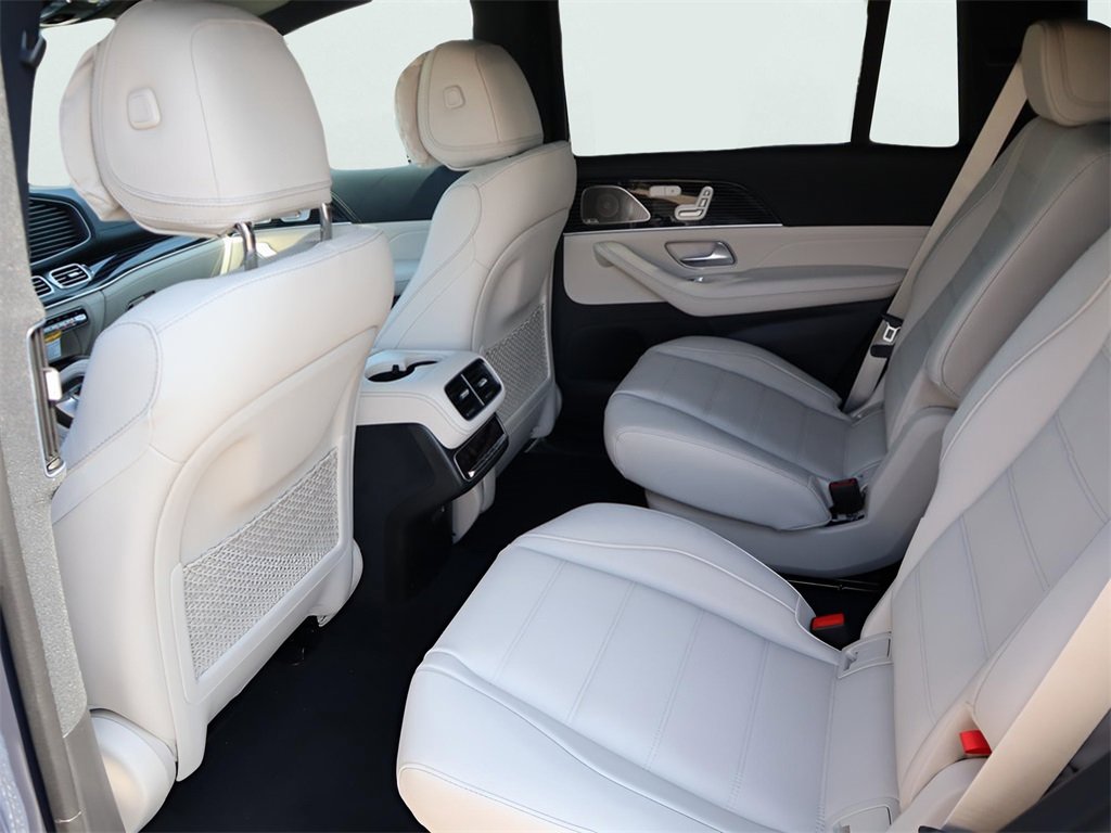New 2026 Mercedes-Benz GLS 450 4MATIC image 24