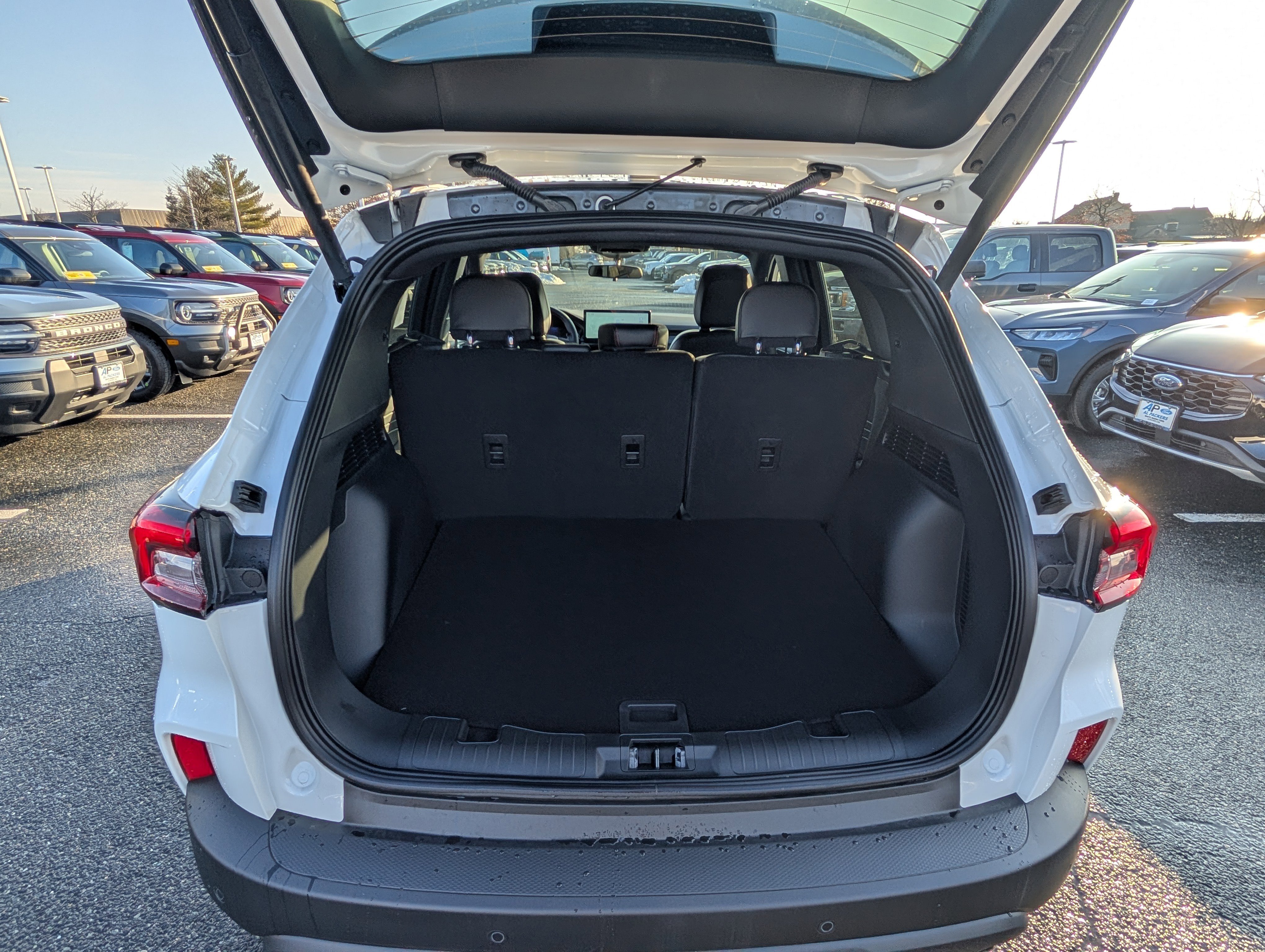 New 2026 Ford Escape ST-Line w/ Tech Pack #1 image 9