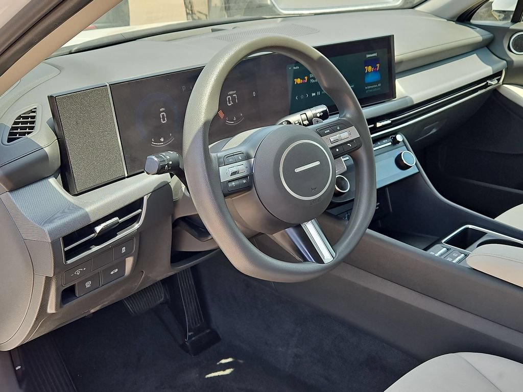 Used 2025 Hyundai Sonata SEL FWD image 15