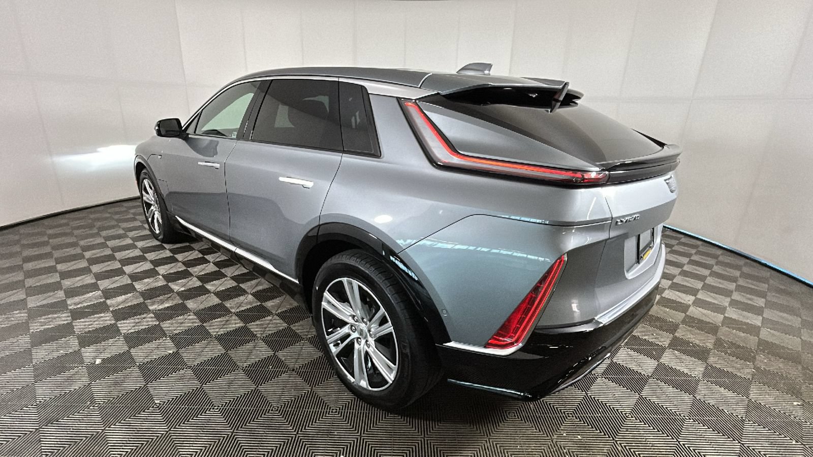 Used 2024 Cadillac Lyriq Tech w/ Driver Assist Package RWD image 5
