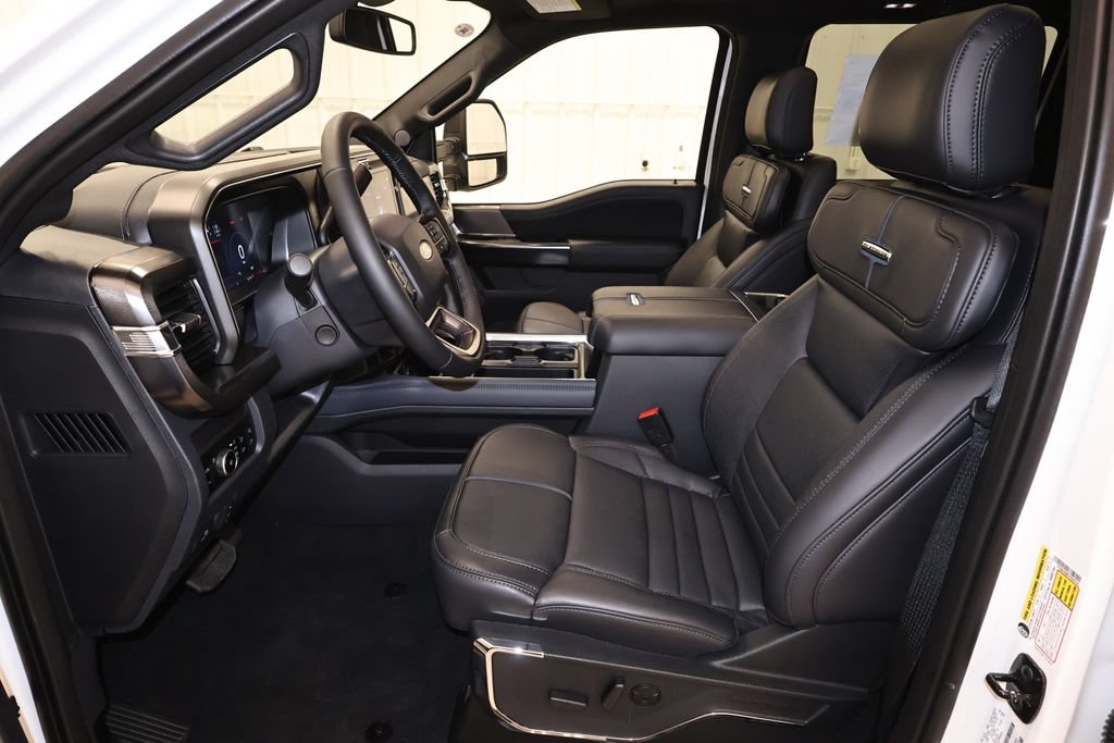 New 2026 Ford F450 Platinum w/ FX4 Off-Road Package AWD/4WD image 12