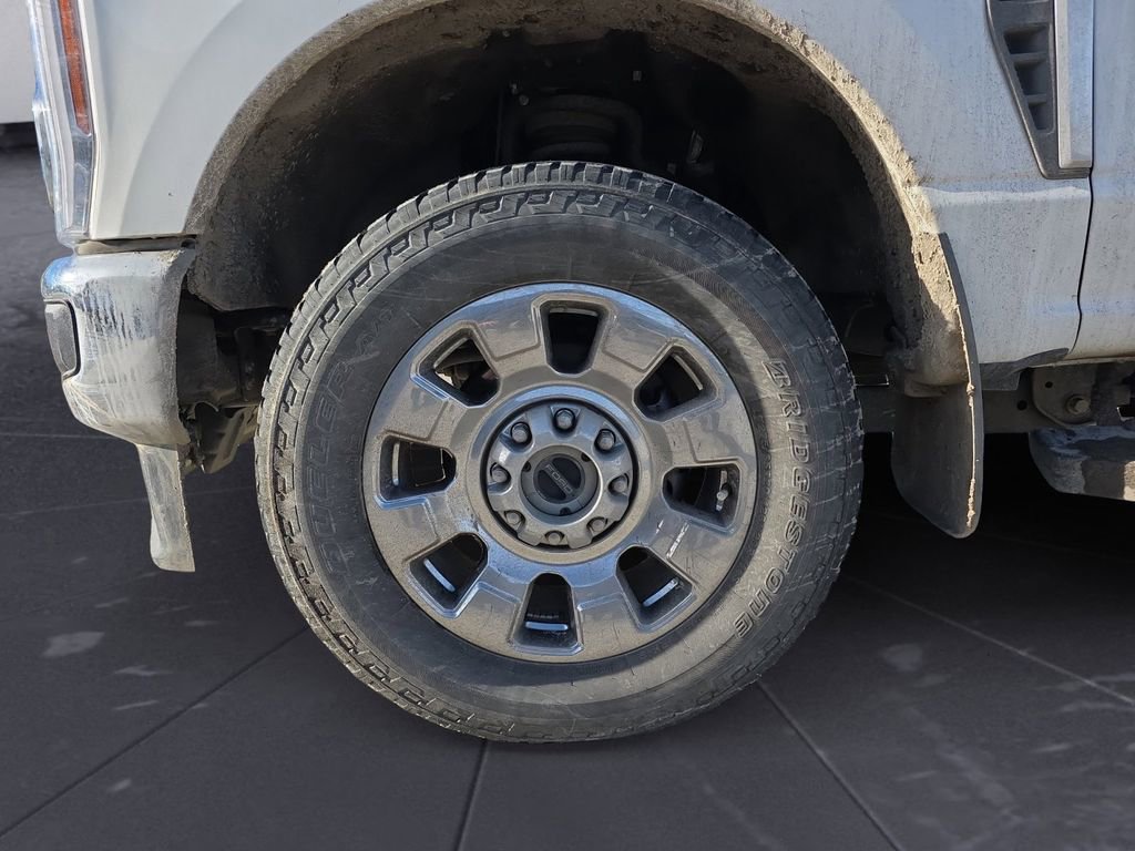 Used 2024 Ford F250 Lariat w/ Chrome Package image 14