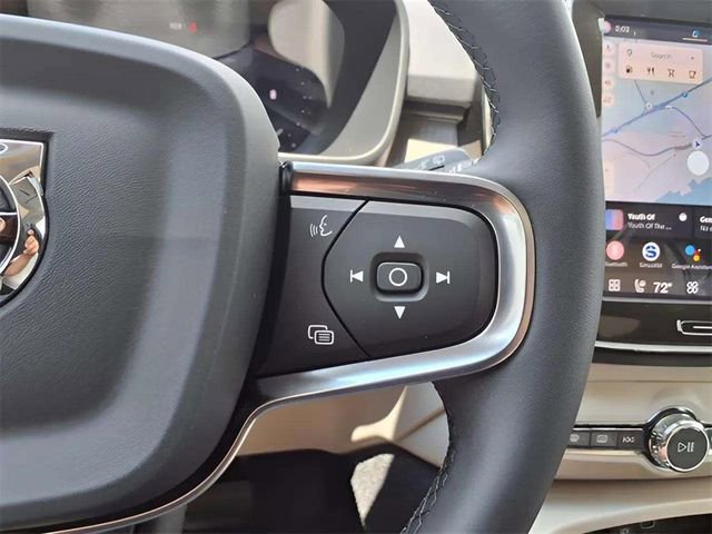 New 2026 Volvo XC40 B5 Plus w/ Protection Package Premier AWD/4WD image 16