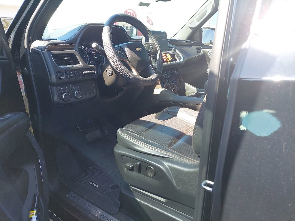Used 2021 Chevrolet Tahoe High Country AWD/4WD image 3