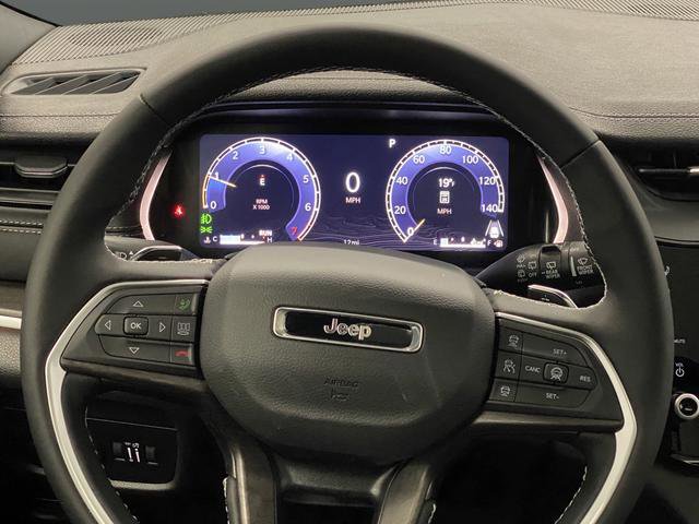 New 2026 Jeep Grand Cherokee Limited image 17