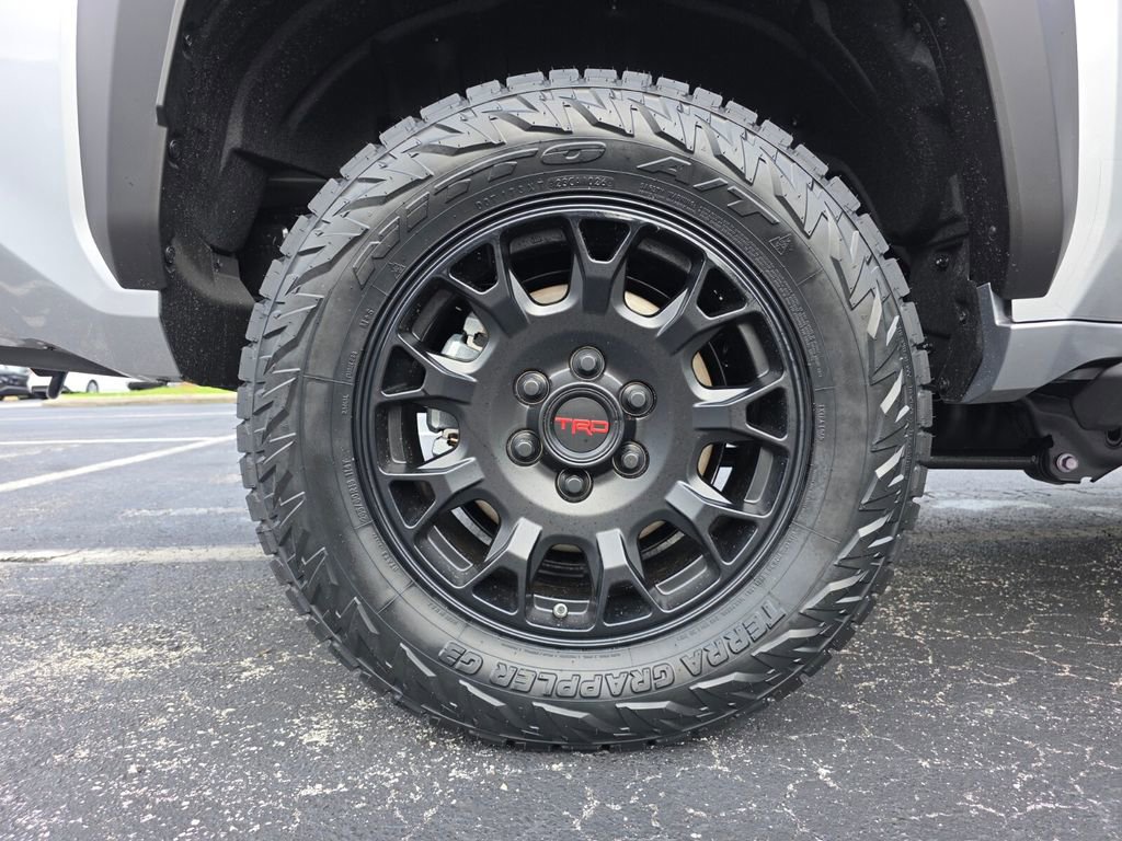 New 2026 Toyota 4Runner SR5 AWD/4WD image 19