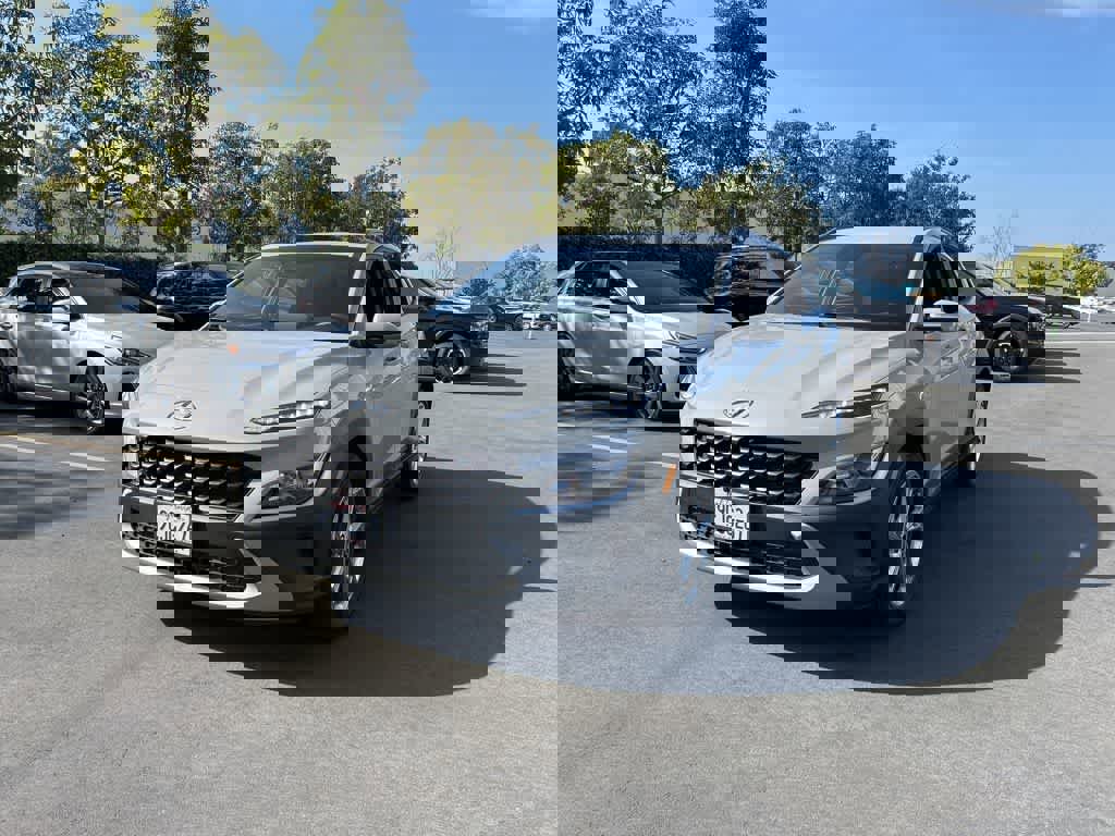 Used 2022 Hyundai Kona SEL w/ Cargo Package image 5