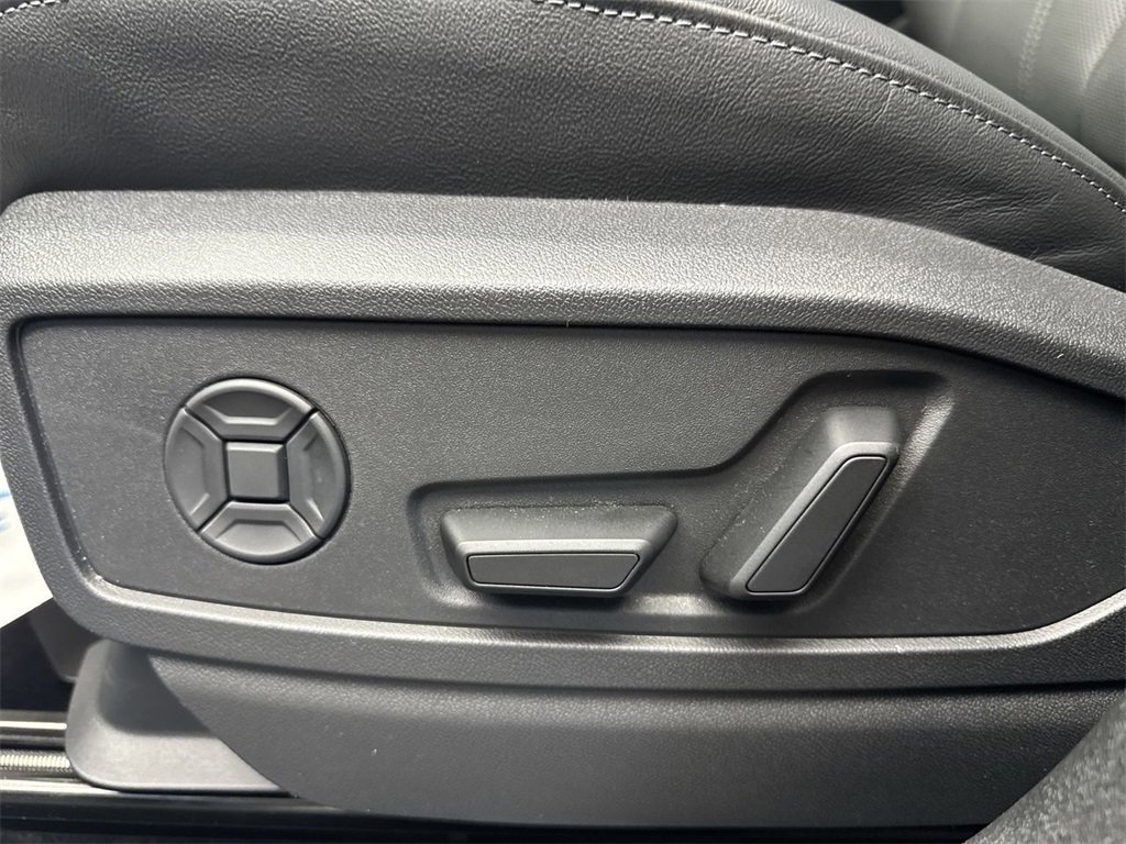 New 2025 Audi Q5 Premium Plus image 12