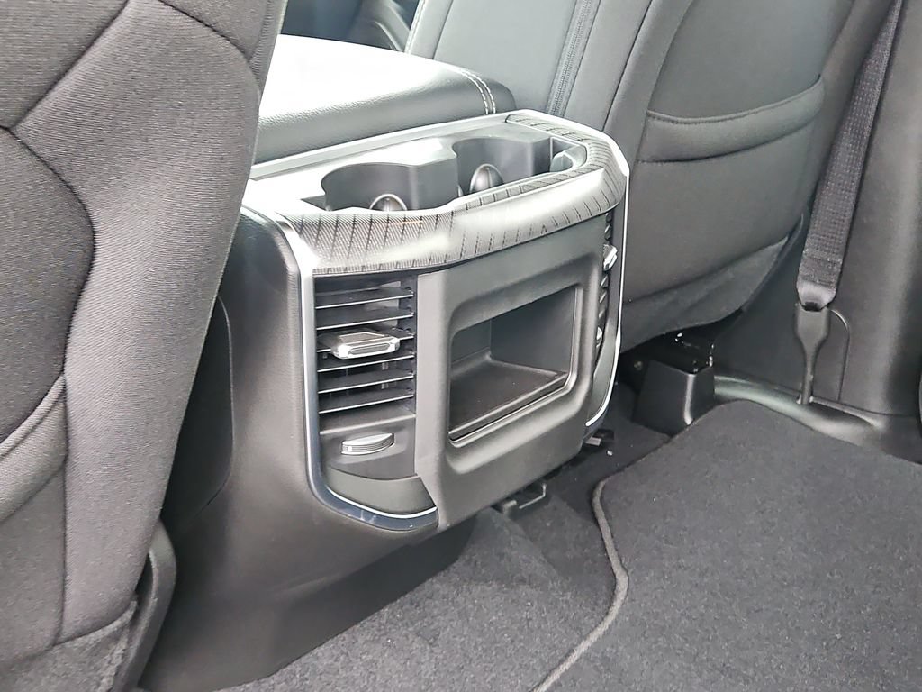 New 2026 RAM 1500 Express AWD/4WD image 10