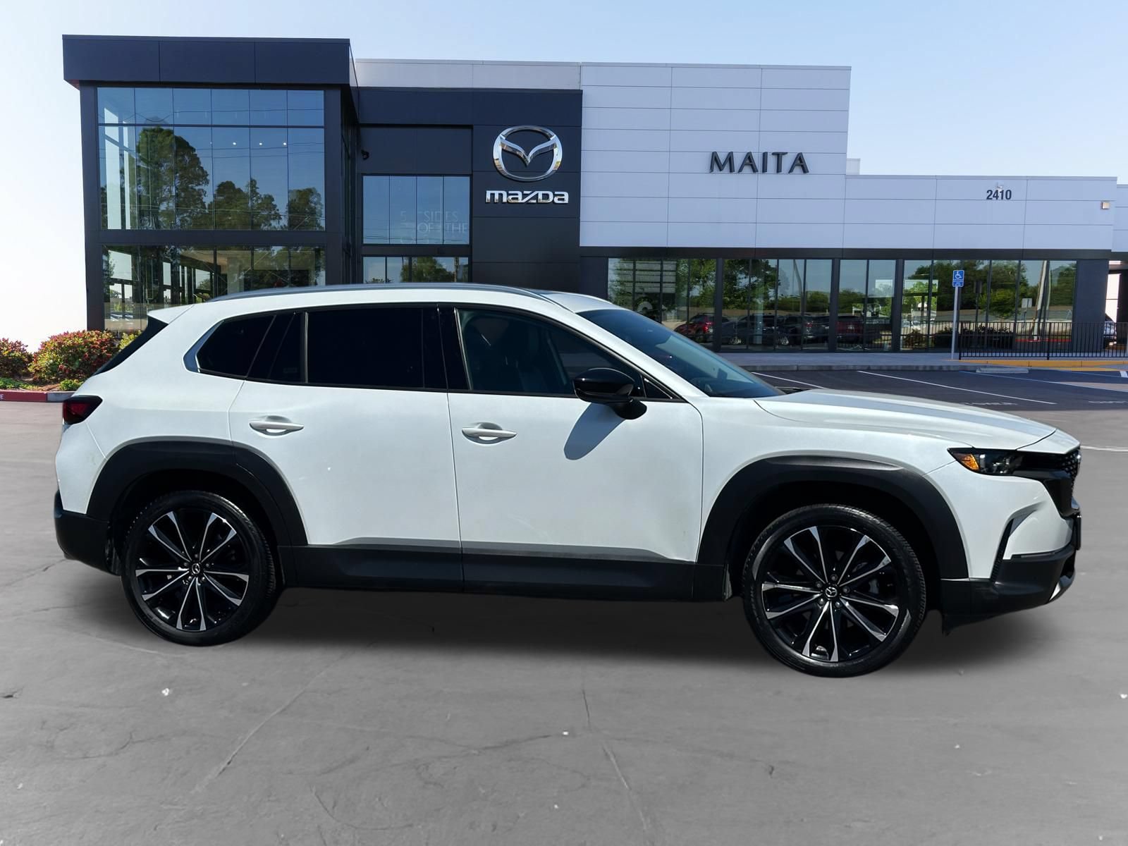 Used 2025 MAZDA CX-50 AWD 2.5 S w/ Premium Plus Pkg image 2