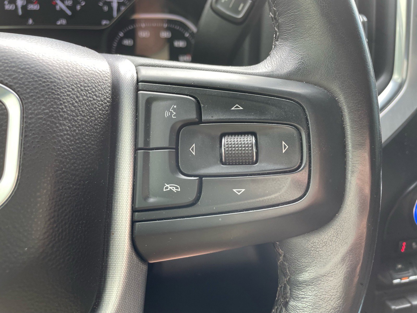 Used 2022 GMC Sierra 1500 SLT w/ Driver Alert Package II image 19
