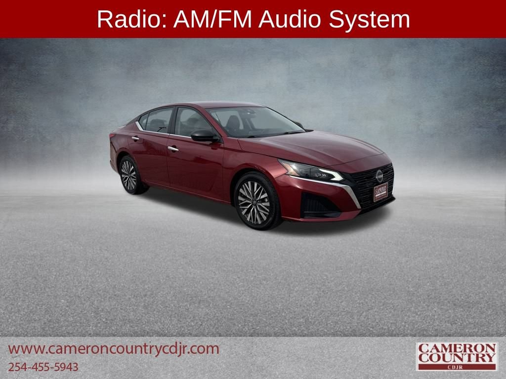 Used 2024 Nissan Altima 2.5 SV
