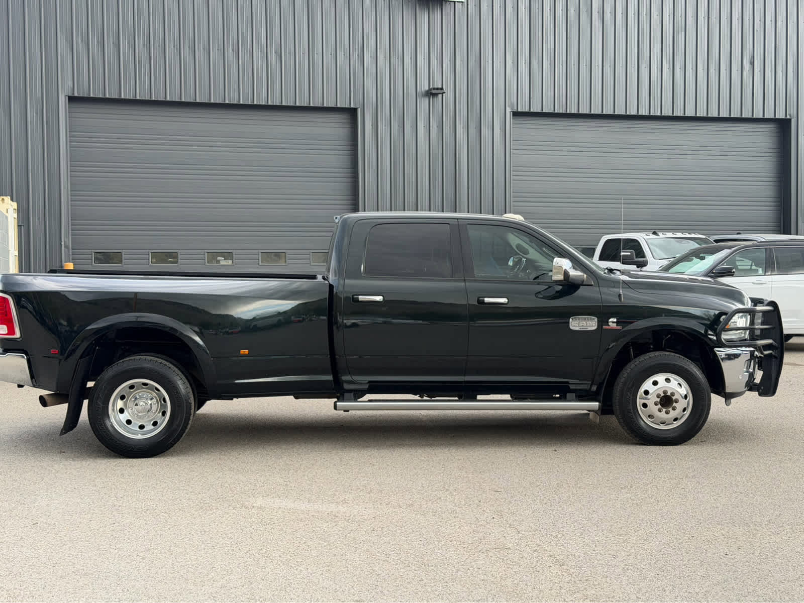 Used 2016 RAM 3500 Laramie Longhorn AWD/4WD image 8