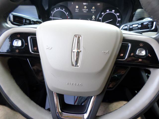 Used 2022 Lincoln Corsair AWD w/ Premium Package image 21
