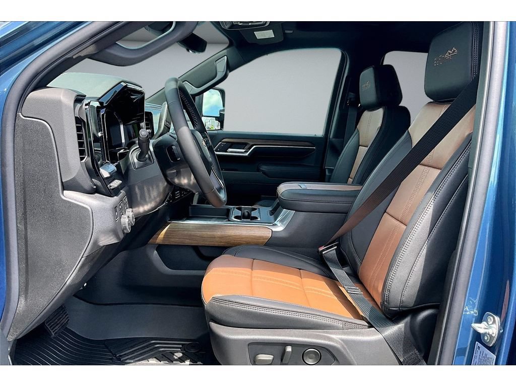 New 2026 Chevrolet Silverado 2500 High Country w/ High Country Premium Package AWD/4WD image 10