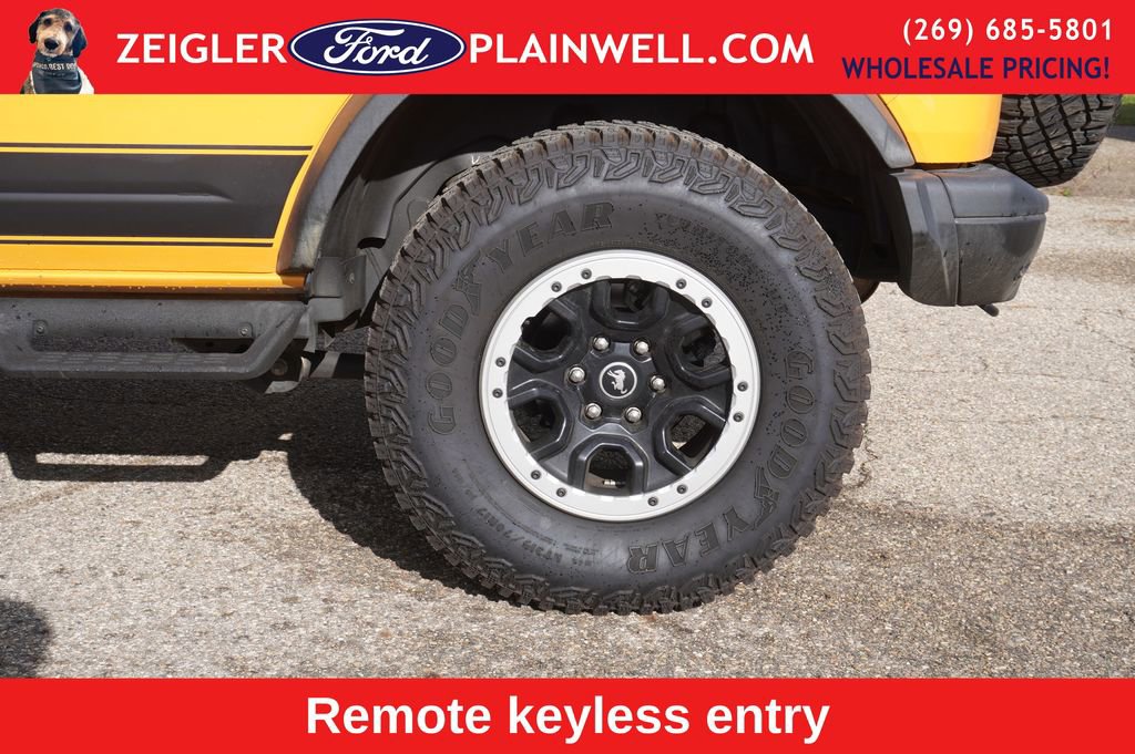 Used 2022 Ford Bronco Badlands image 9