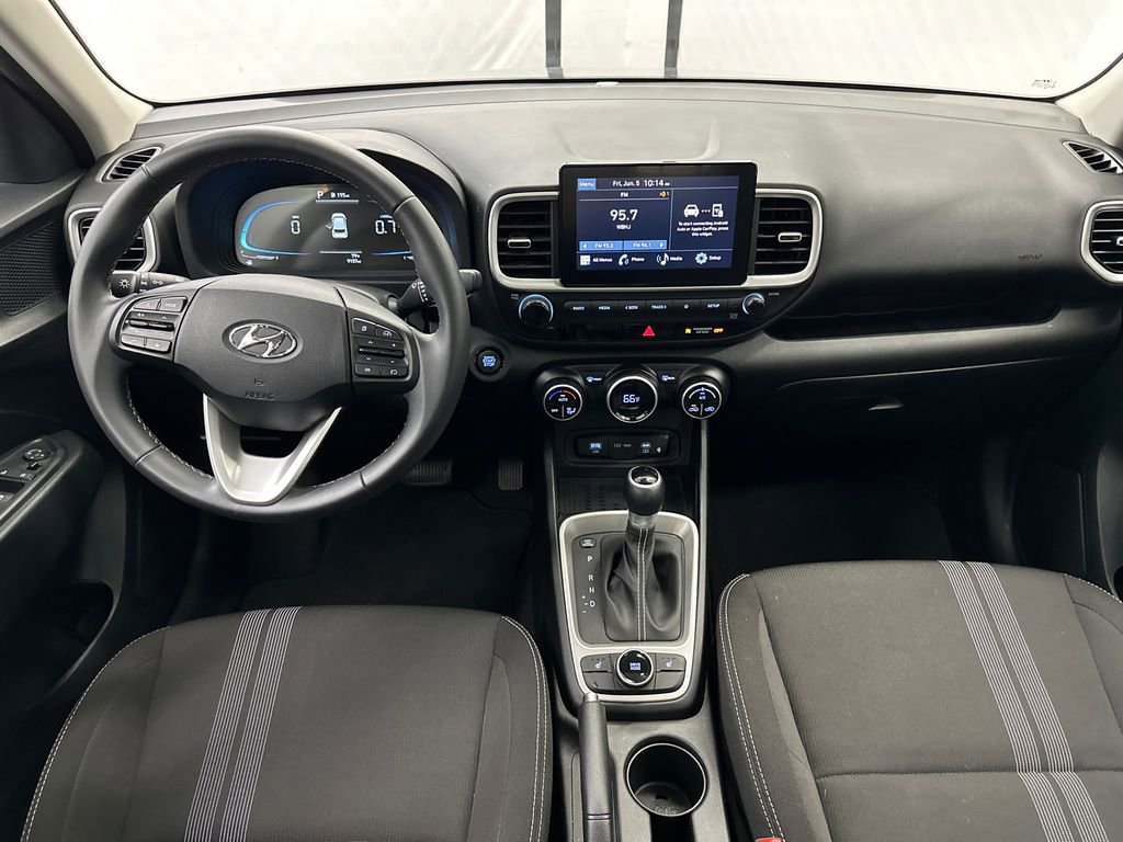 Used 2026 Hyundai Venue SEL FWD image 22