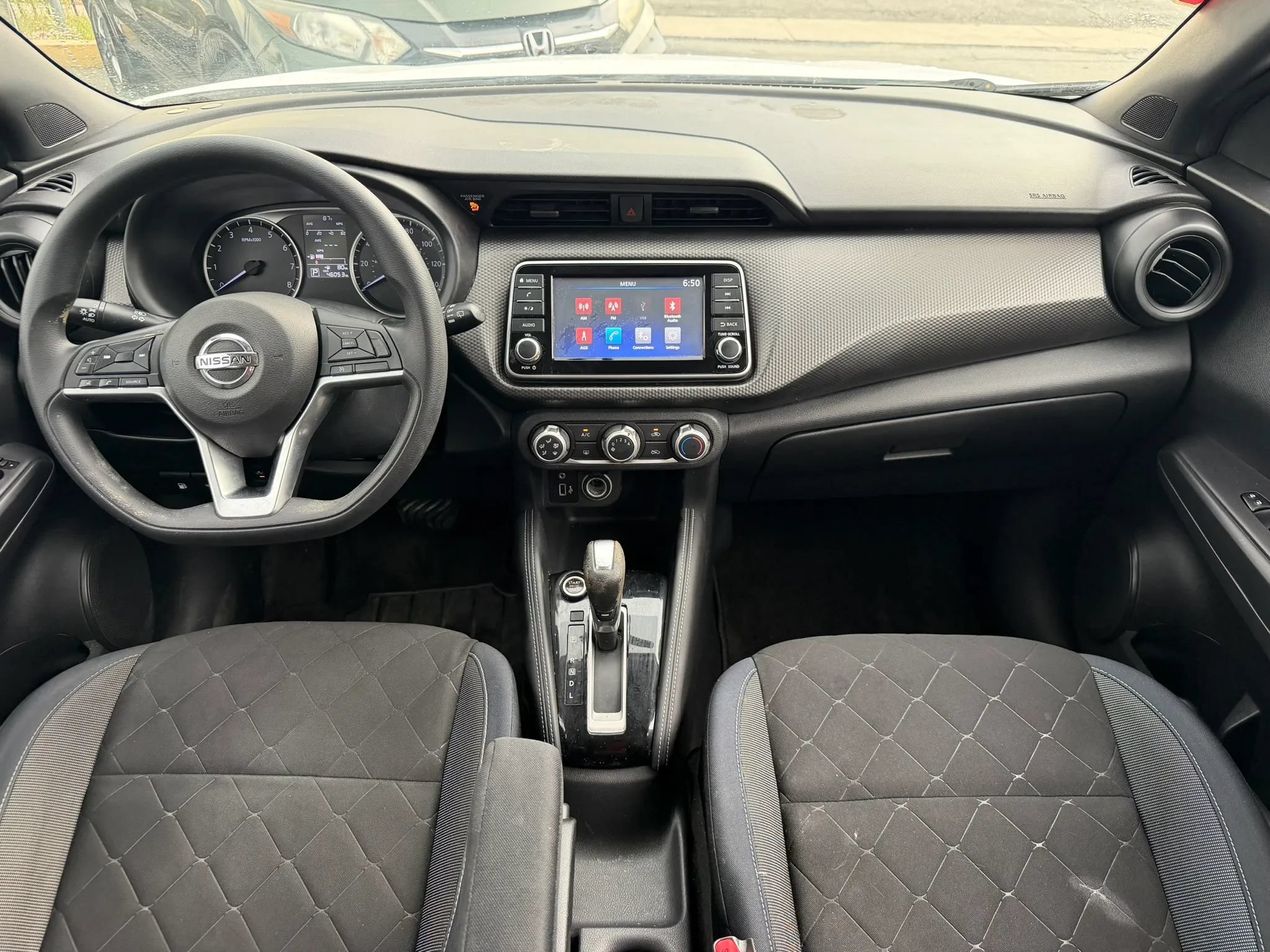 Used 2018 Nissan Kicks S FWD image 7