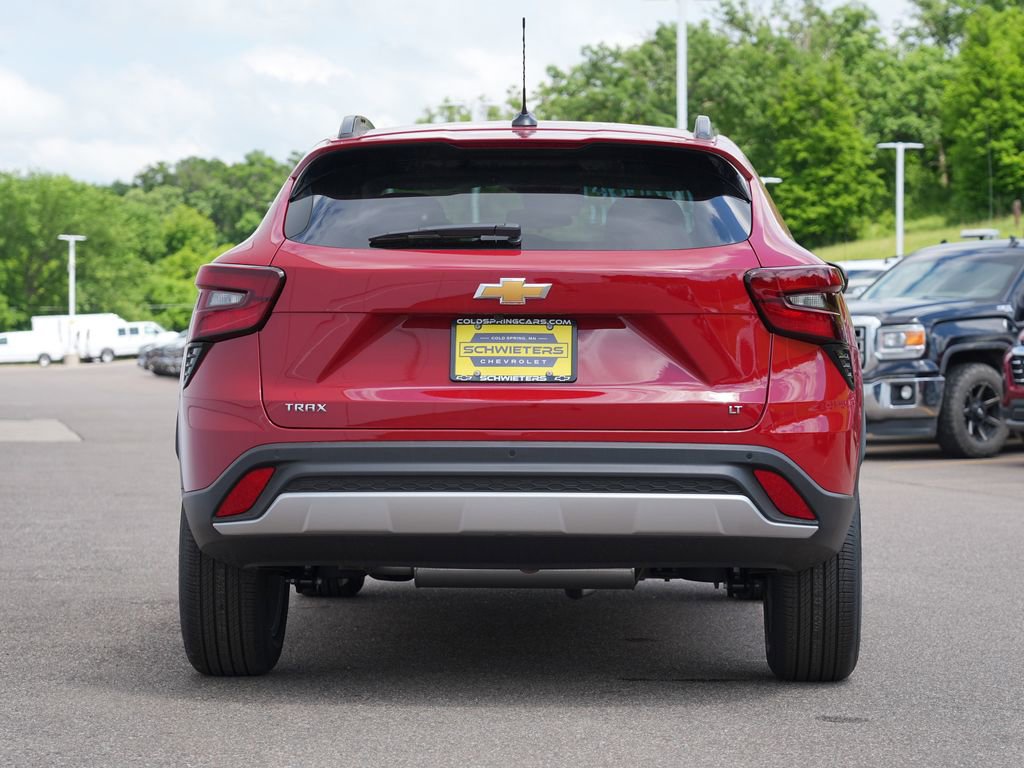 New 2026 Chevrolet Trax LT w/ Driver Confidence Package FWD image 28