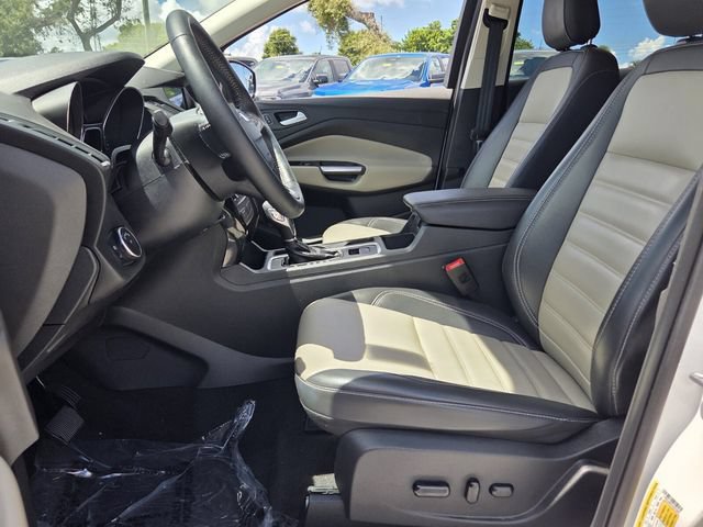 Certified 2019 Ford Escape SEL FWD image 12