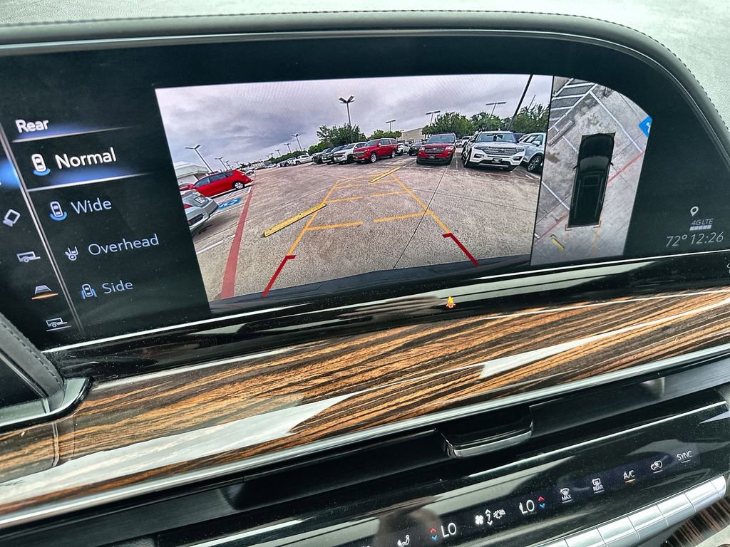 Used 2021 Cadillac Escalade ESV Premium Luxury w/ Performance Package AWD/4WD image 29