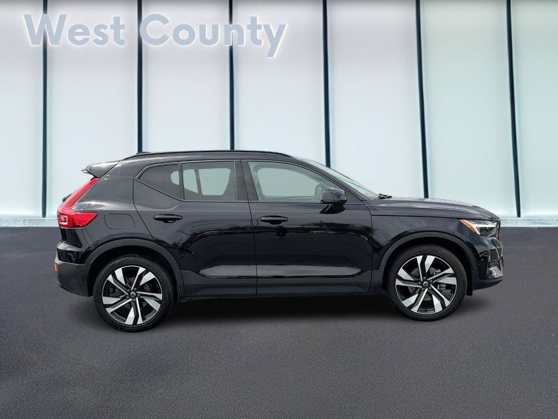 Certified 2023 Volvo XC40 B5 Ultimate w/ Protection Package Premier AWD/4WD video 2