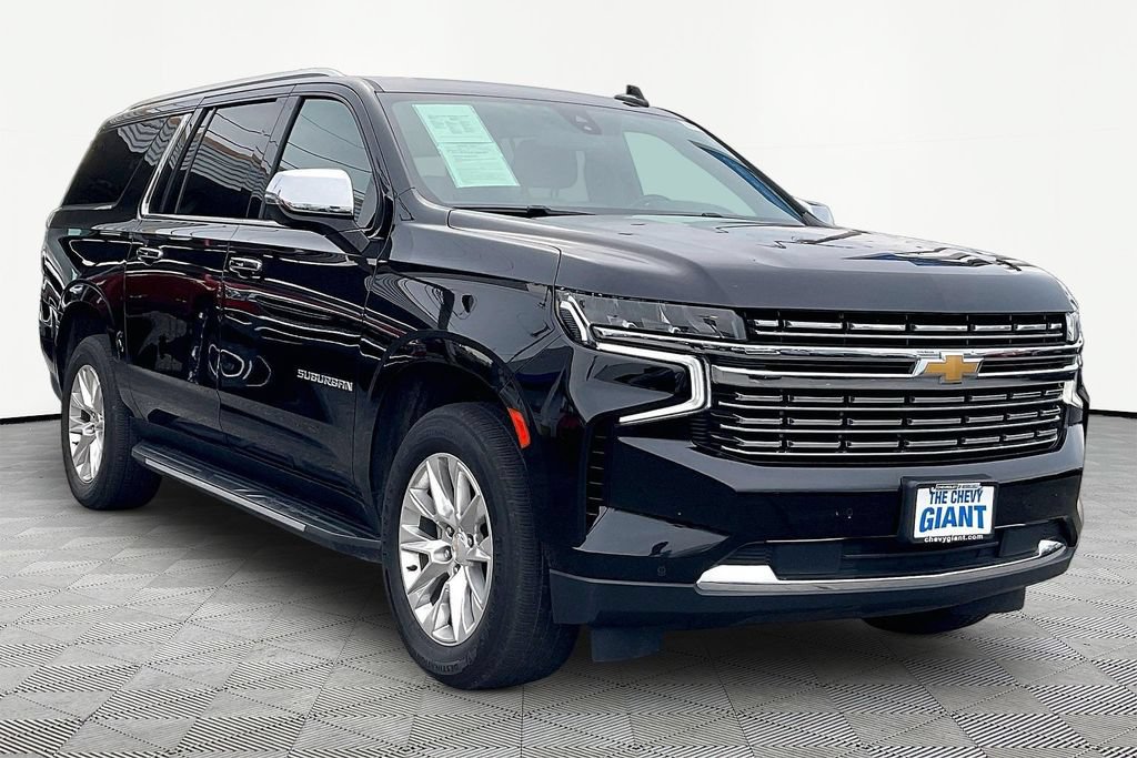 Used 2022 Chevrolet Suburban Premier AWD/4WD image 3