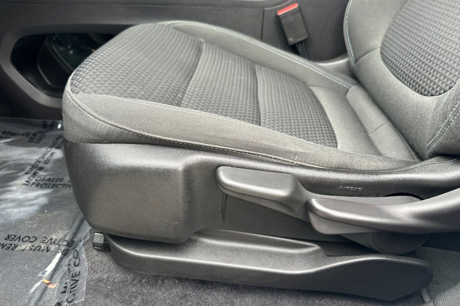 Used 2023 Chevrolet Bolt EUV LT FWD image 12