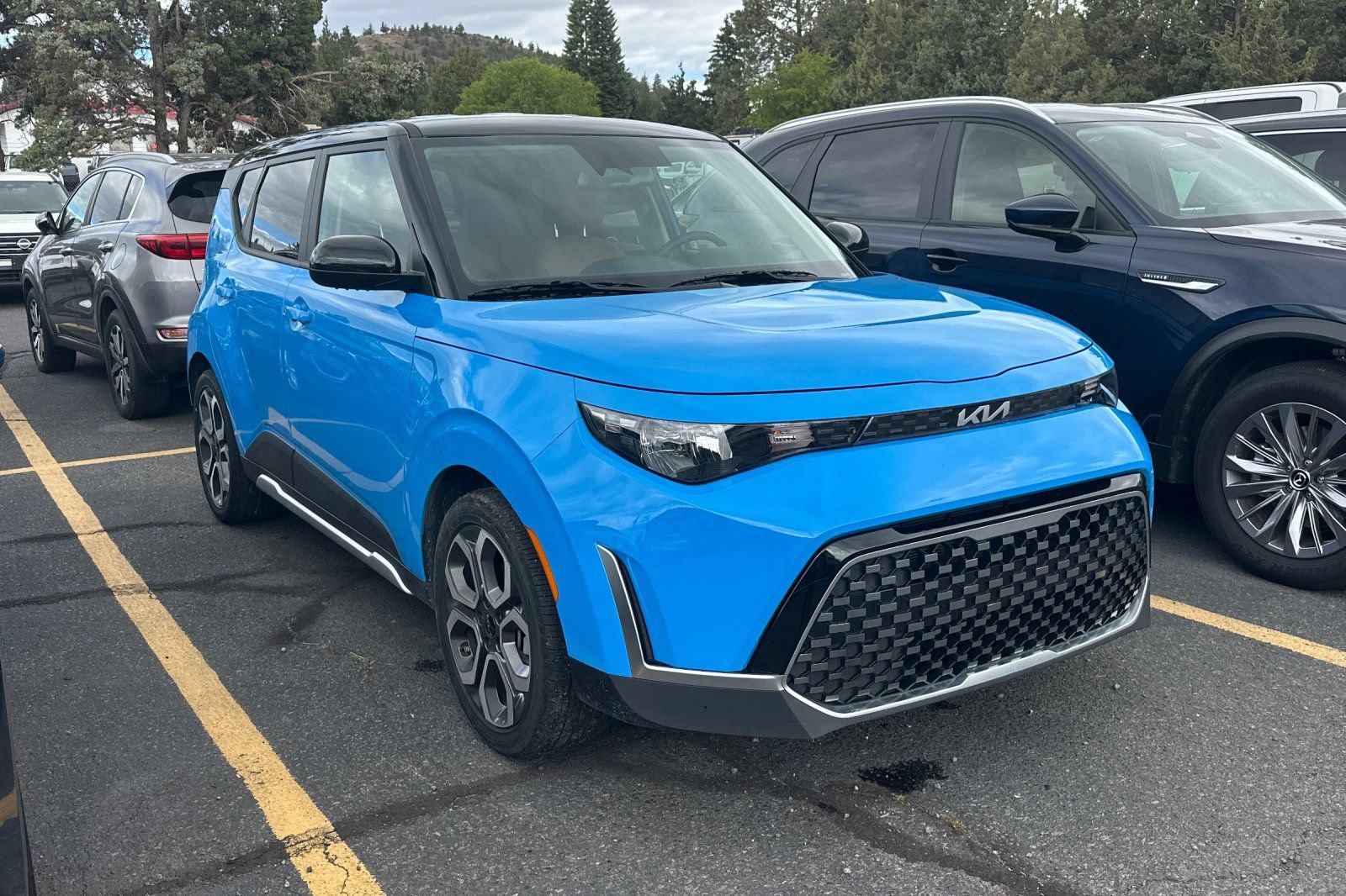 Certified 2025 Kia Soul EX FWD image 2