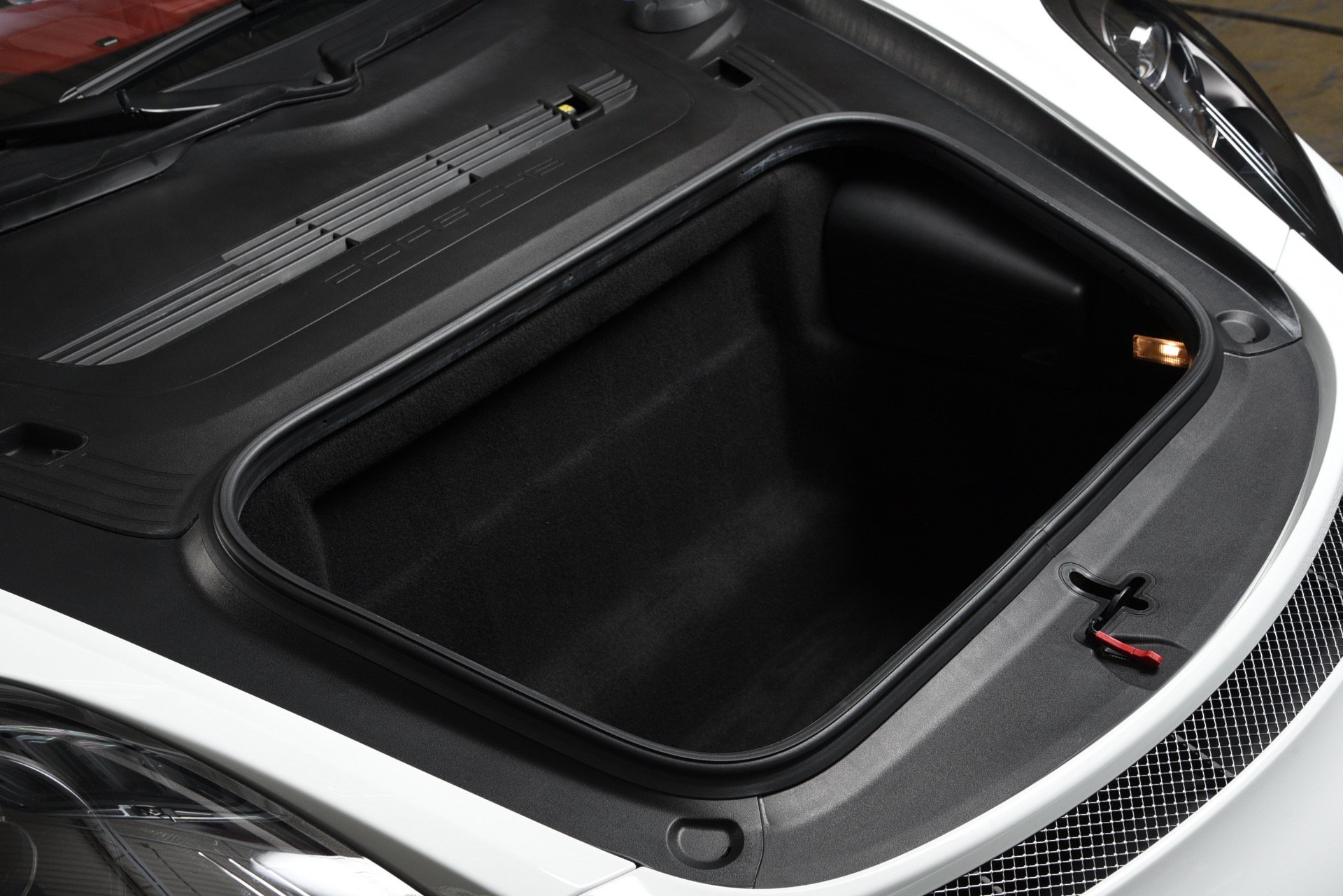 Used 2016 Porsche Boxster Spyder RWD image 28