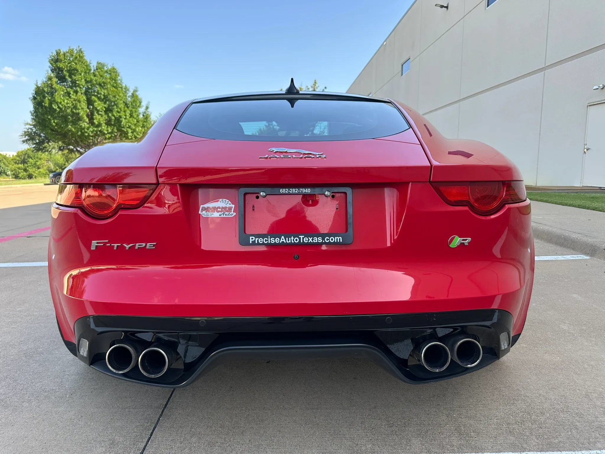 Used 2015 Jaguar F-TYPE R RWD image 12