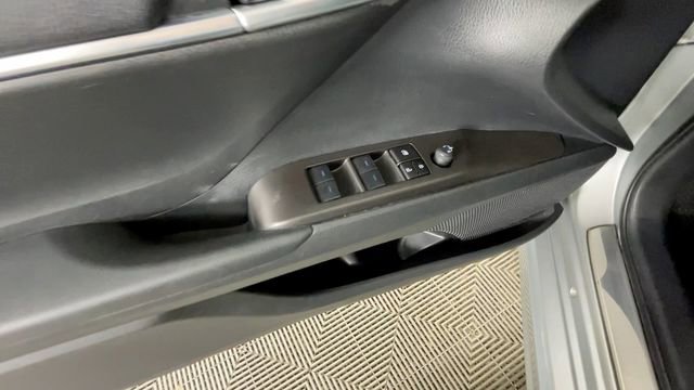 Used 2024 Toyota Camry SE FWD image 20