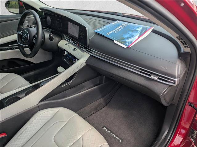 Used 2023 Hyundai Elantra Limited FWD image 20