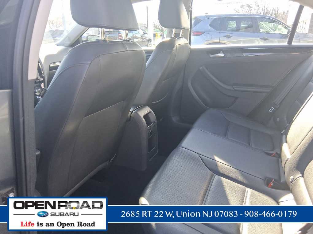 Used 2016 Volkswagen Jetta SEL image 10