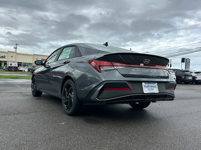 New 2026 Hyundai Elantra Sport FWD image 3
