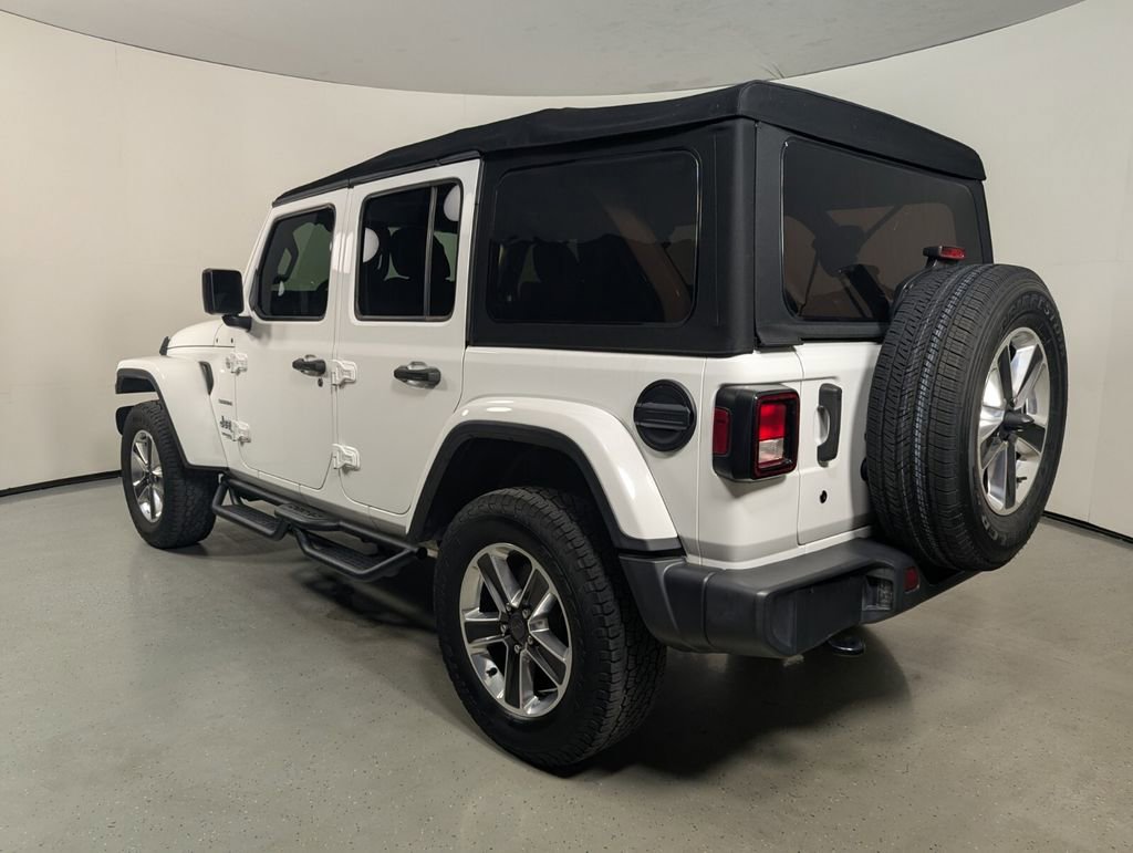 Used 2019 Jeep Wrangler Unlimited Sahara AWD/4WD image 6