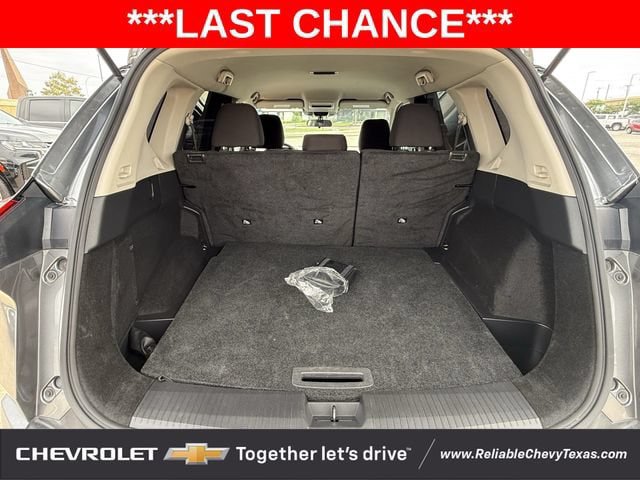Used 2023 Nissan Rogue S FWD image 32