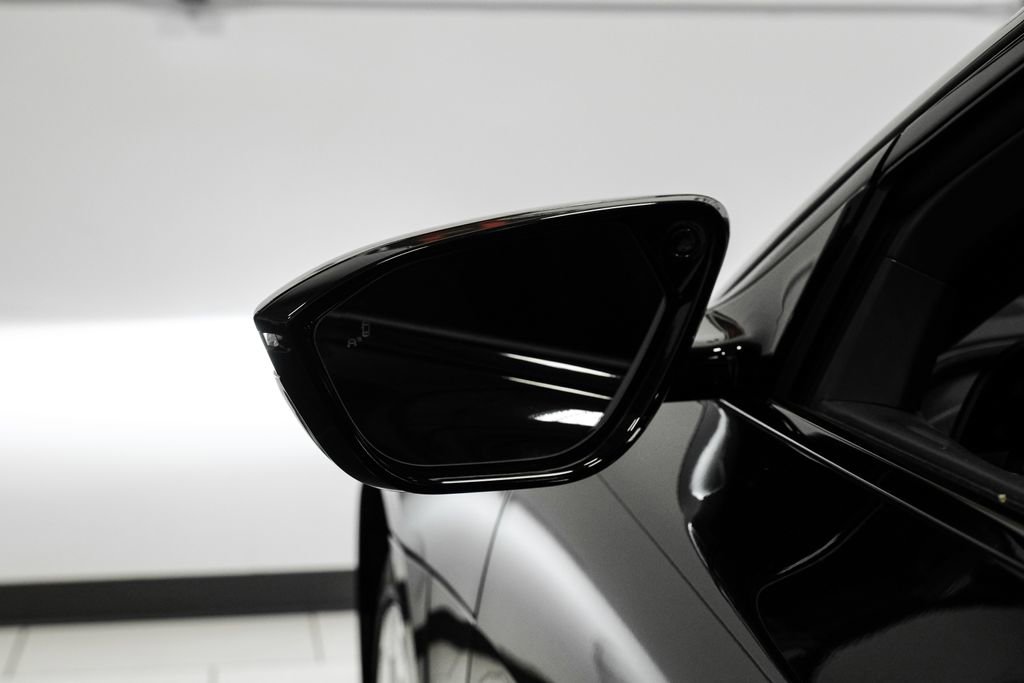 Used 2023 Lucid Air Pure image 45