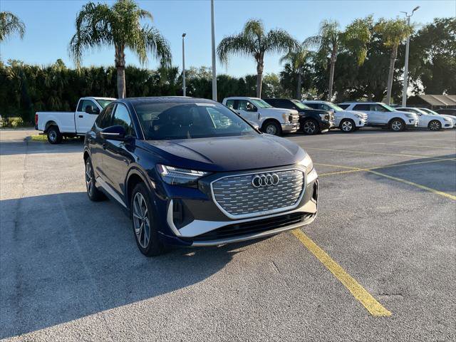 Used 2023 Audi Q4 e-tron Prestige image 16