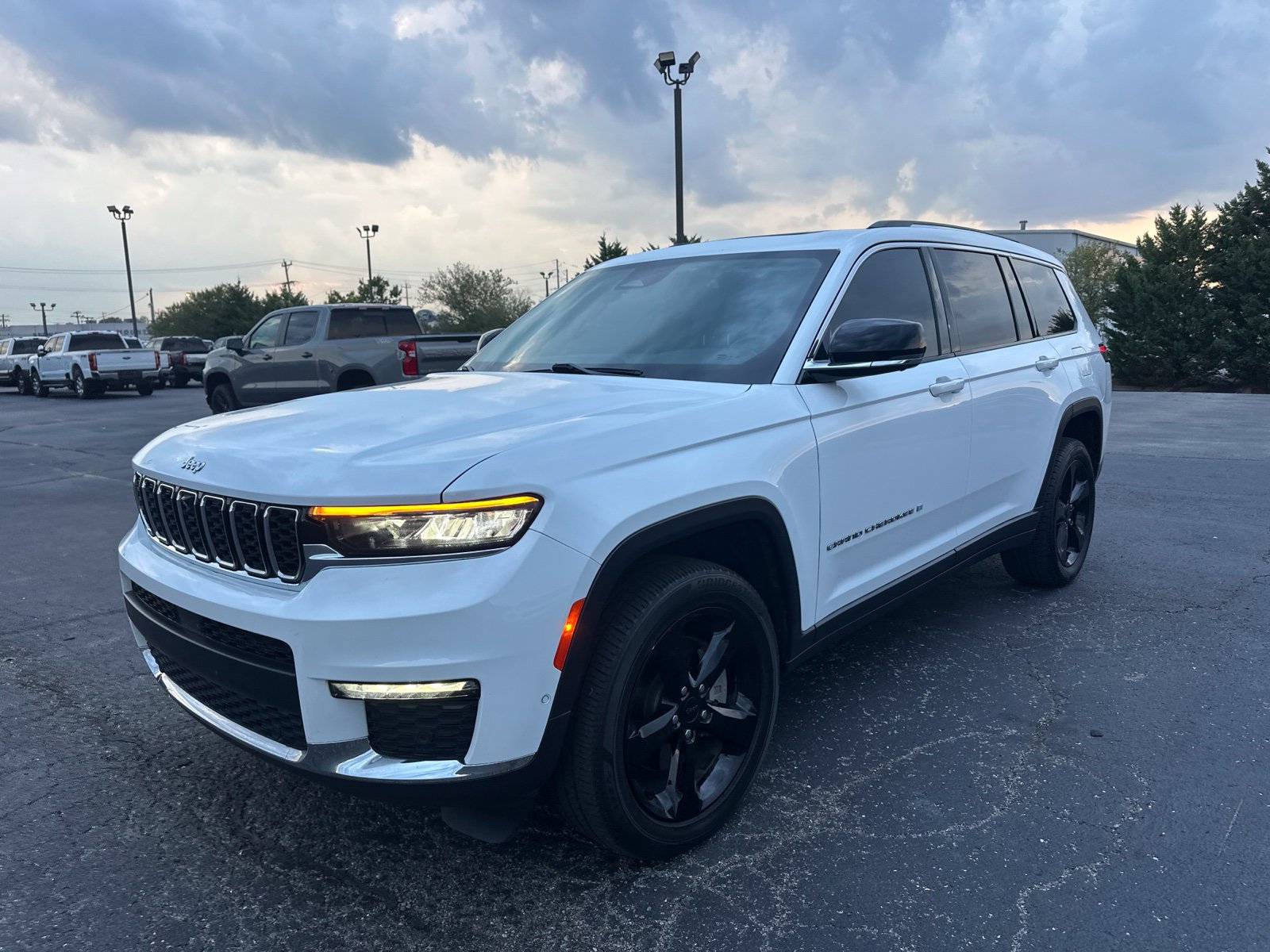 Used 2022 Jeep Grand Cherokee L Limited w/ Luxury Tech Group II